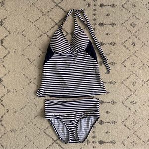 Maternity swimsuit size small